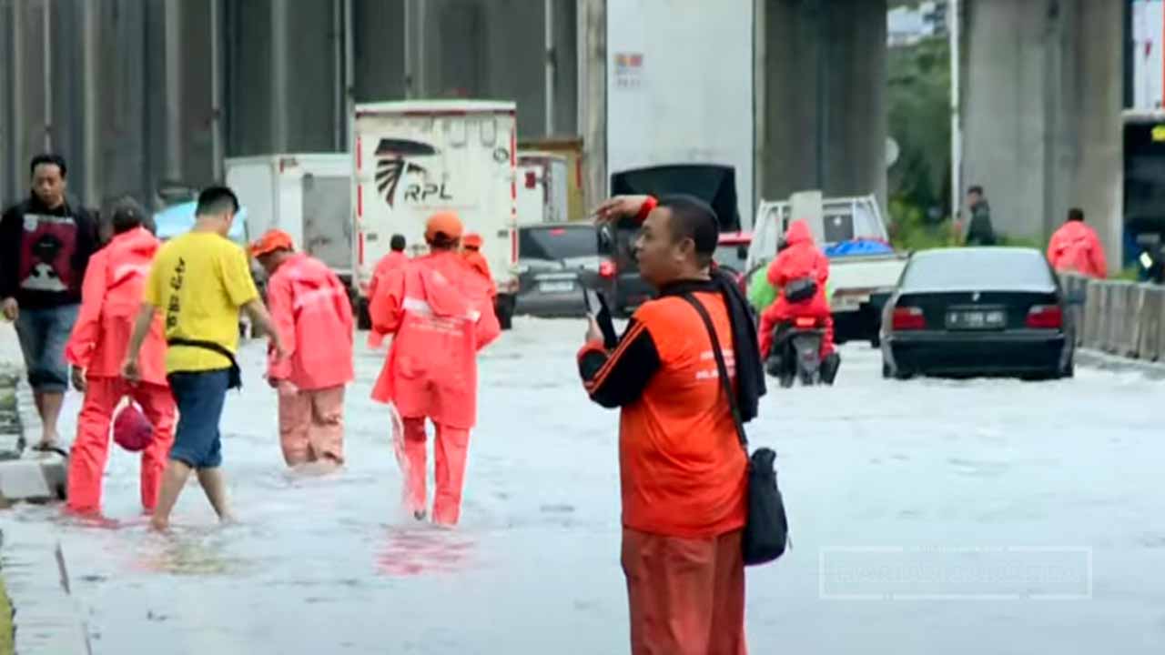 Update Sejumlah Titik Wilayah Tergenang Banjir di Jakarta, Waspada Ketinggian Air